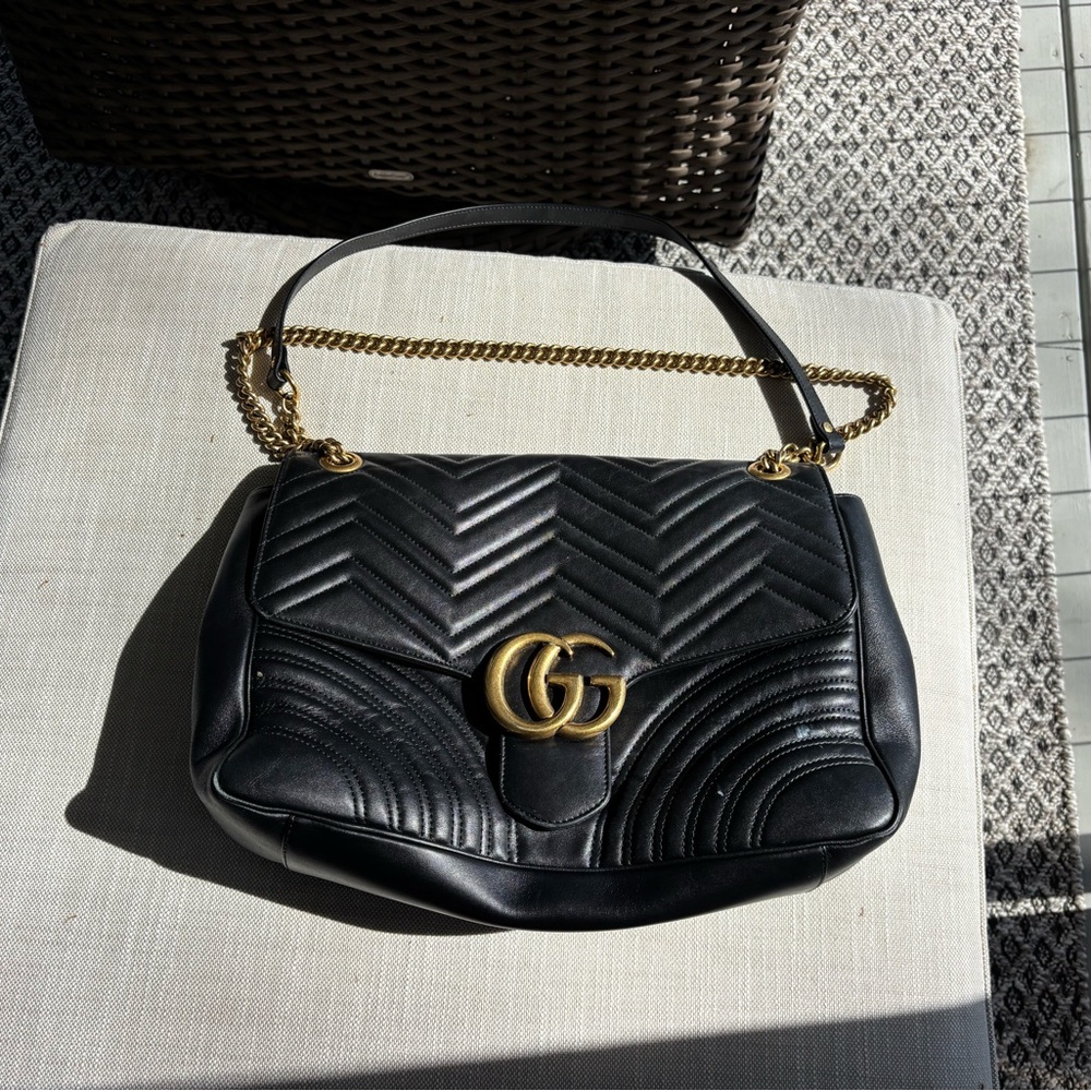 Gucci Black Matelassé Leather Shoulder Bag with Gold Hardware
